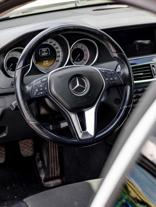 MERCEDES-BENZ C-Class 2011 — imagine 5