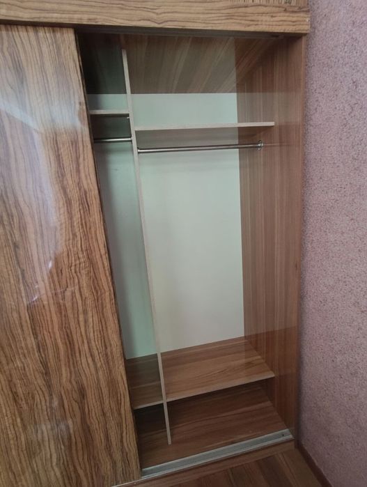 Срочно шкаф для одежды