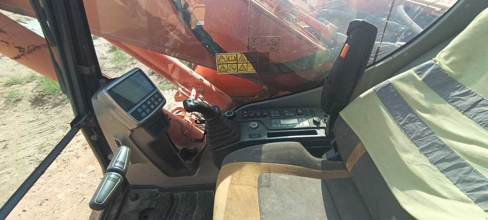 Продается экскаватор DOOSAN DX 225LC