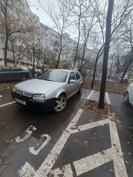 Vând golf 4 1.4 beniza