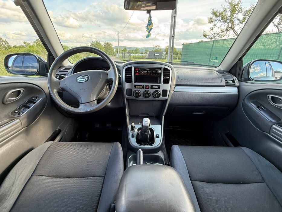 Suzuki Grand Vitara 4x4 / 2005 / 2 td 109 cp / Alu/ clima