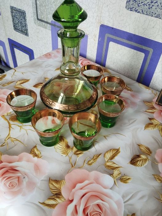 Чешский графин с рюмками