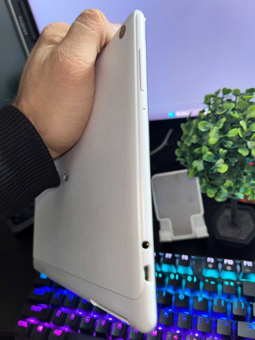 ASUS ZenPad 10 Z300C Tabletă cu ecran mare de 10.1
