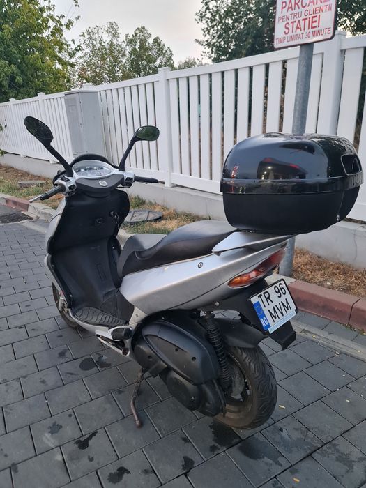 Aprilia Leonardo 300 cc