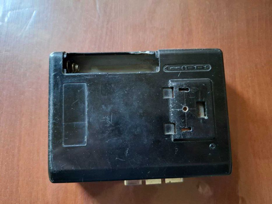 винтажный плеер  Aiwa HS-G36