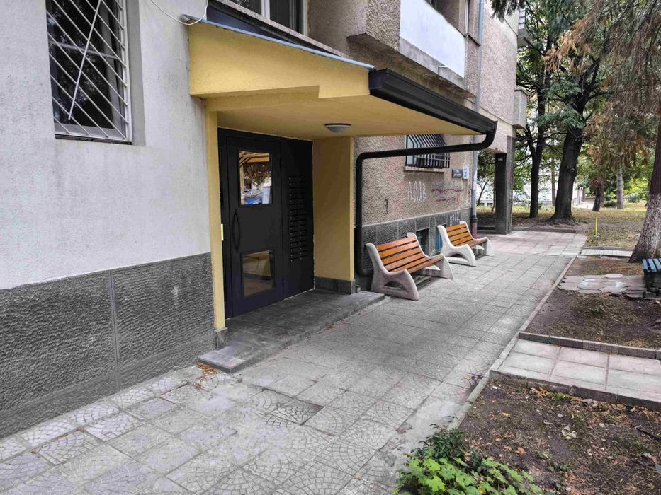 Продава се Двустаен апартамент в София, Хладилника - 63 кв.м за 4239 €/кв.м - Снимка #3