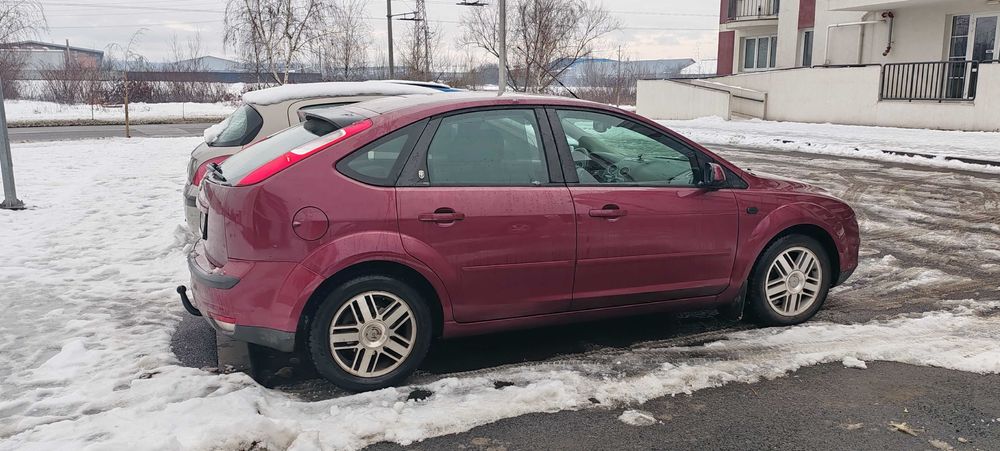 Ford Focus - 1,6 benzină