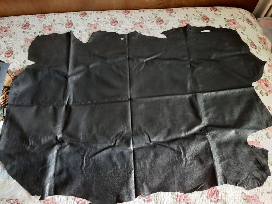 Две парчета ест.кожа свинска напа