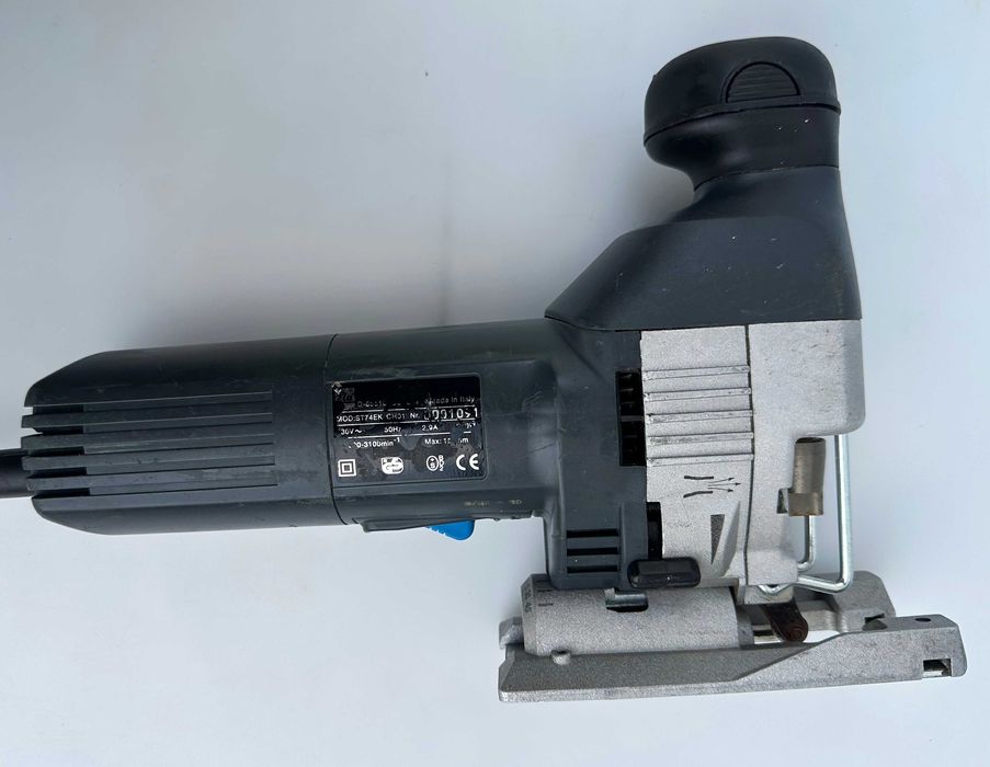 Elu ST 74 EK - Професионален прободен трион 701W 110mm