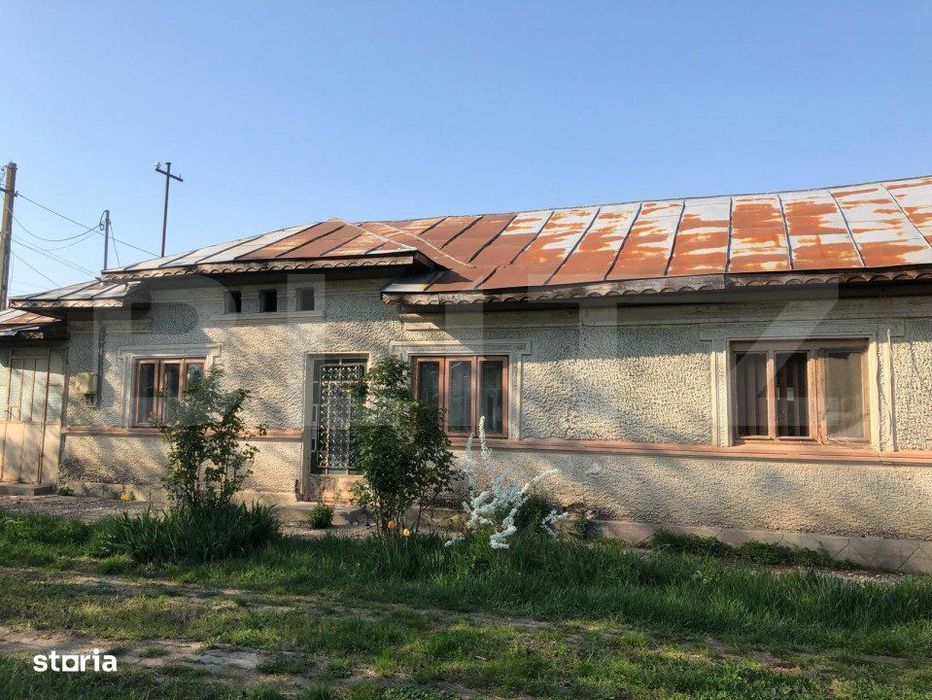 Casa individuala  4 camere, teren 4400 mp , Lazuri