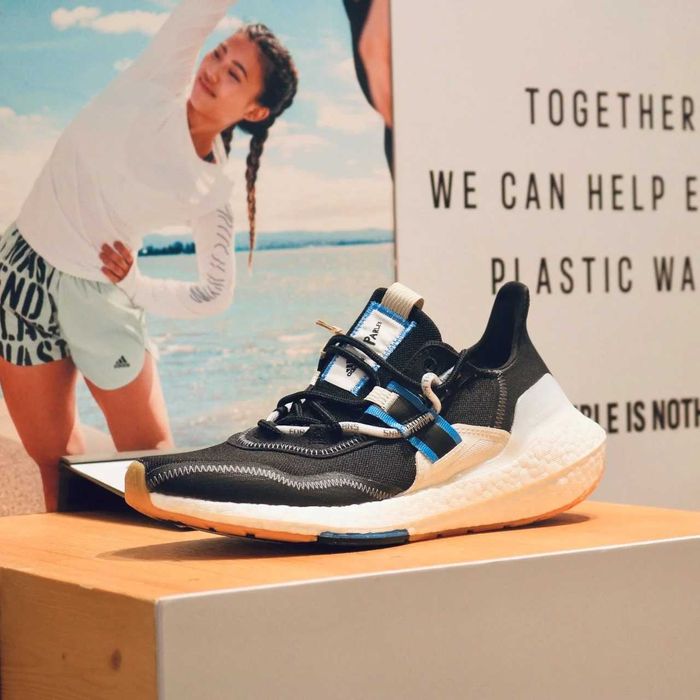 Оригинални маратонки * ADIDAS ULTRABOOST 22 PARLEY * EU38 2/3