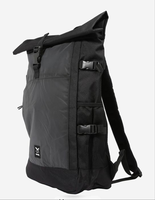 Раница чисто нова