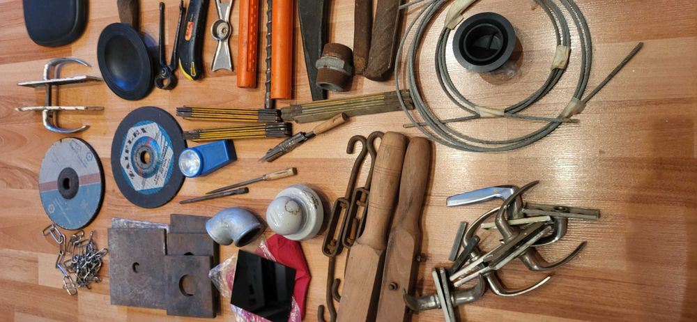 Лот от инструменти