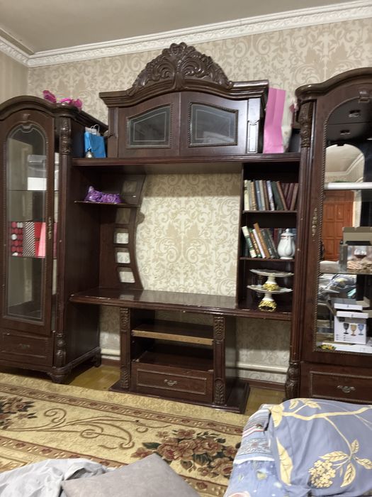 Продам стенку срочна