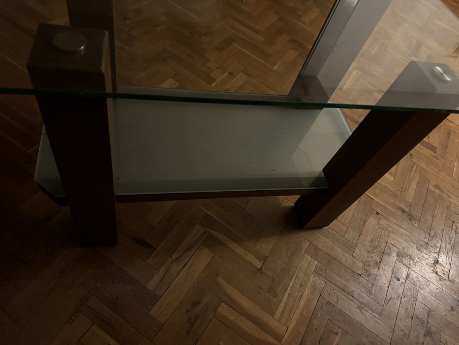 НАМАЛЕНА Стъклена холна маса