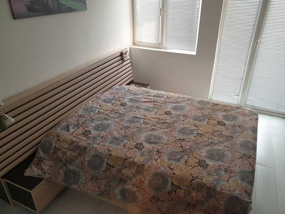 Дава се под наем Двустаен апартамент в Бургас, Център - 50 кв.м за 219.3 € - Снимка #1