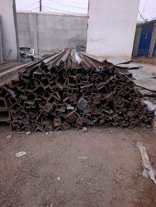 Ferma truba armatura dvuxtavr shveller ugolnik list