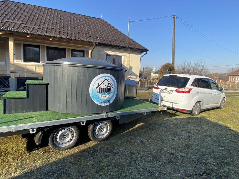 Ciubǎr mobil de închiriat