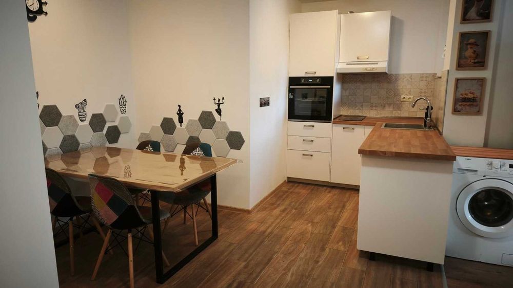 Дава се под наем Двустаен апартамент в Варна, Бриз - 75 кв.м за 797.64 € - Снимка #7