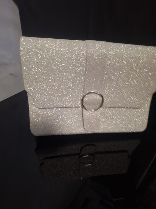 Дамски портмонета и чанти нови