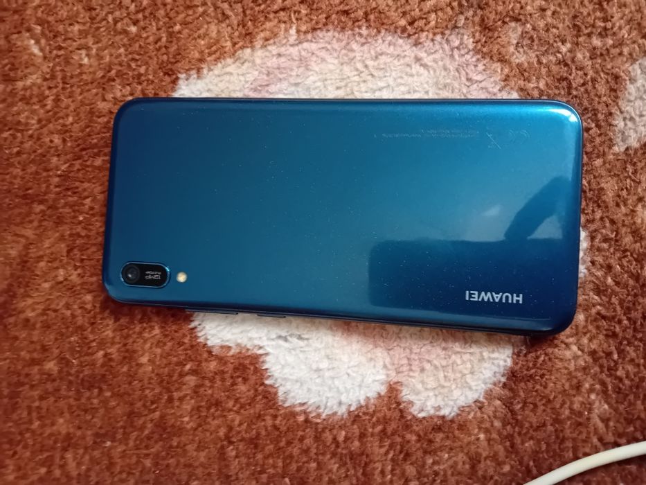 Telefon de vânzare in stare buna de funcționare. Se da pentru ca nu-l mai folosesc.