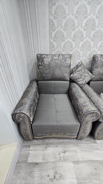 Продам Диван с Креслом
