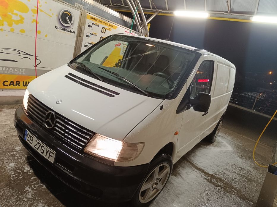 Vând Mercedes vito 108CDI