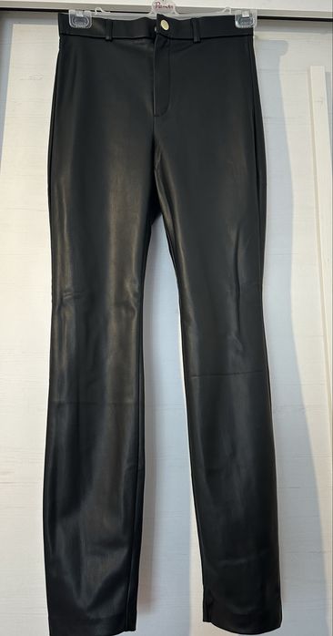 Colanti zara  40 lei , pantaloni h&m eleganti 30 lei