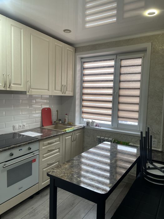 Сдаю в аренду кв 3х Пришахтинск 22 мкр 1 д