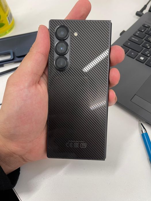 Z fold 6 256 carbon