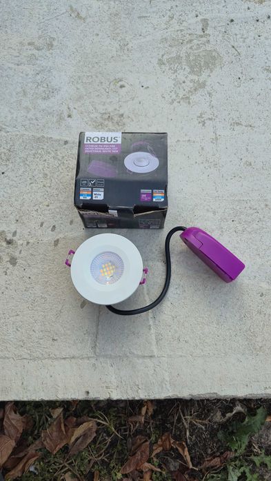 Spot Robus 7W cu lumina reglabila
