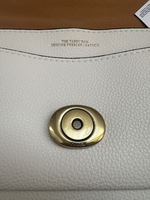 Чисто нова чанта COACH Tabby 26 CH857 в бежов цвят
