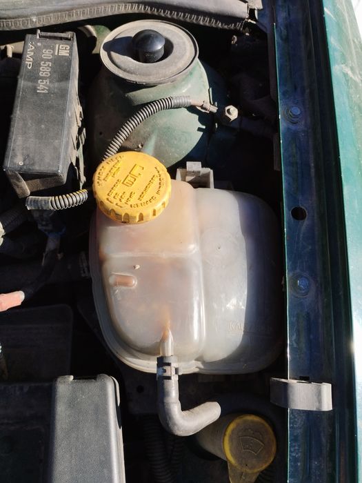 Продавам Опел Астра 1.6 I (1998г.) - бензин-газ за части