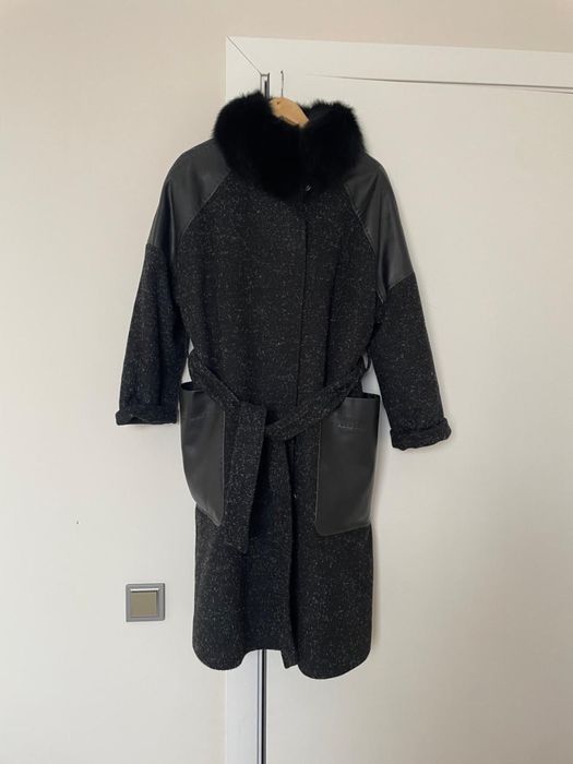 Женское пальто.