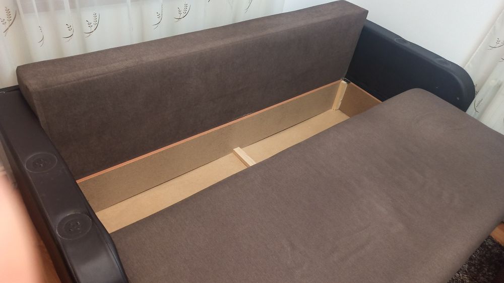 Vând canapea extensibila