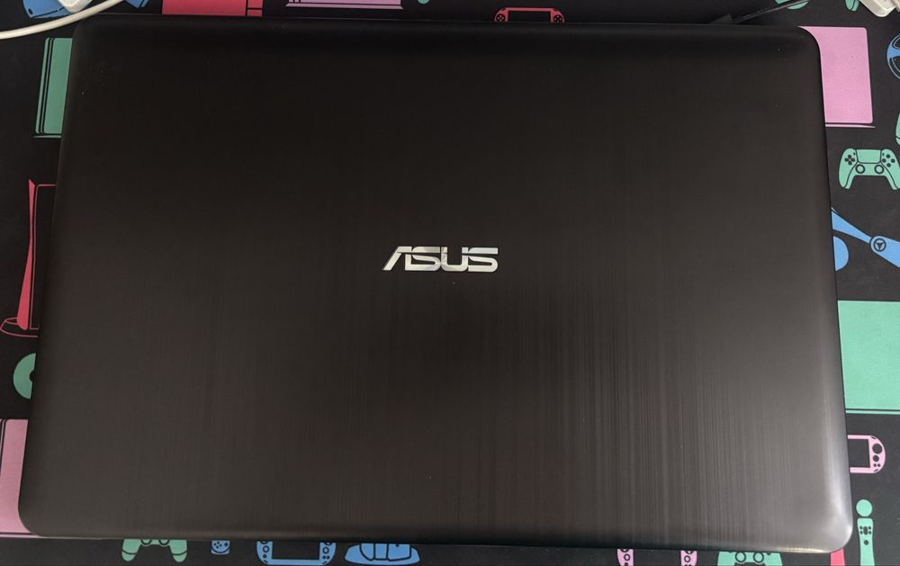Laptop asus vivobook x540ma