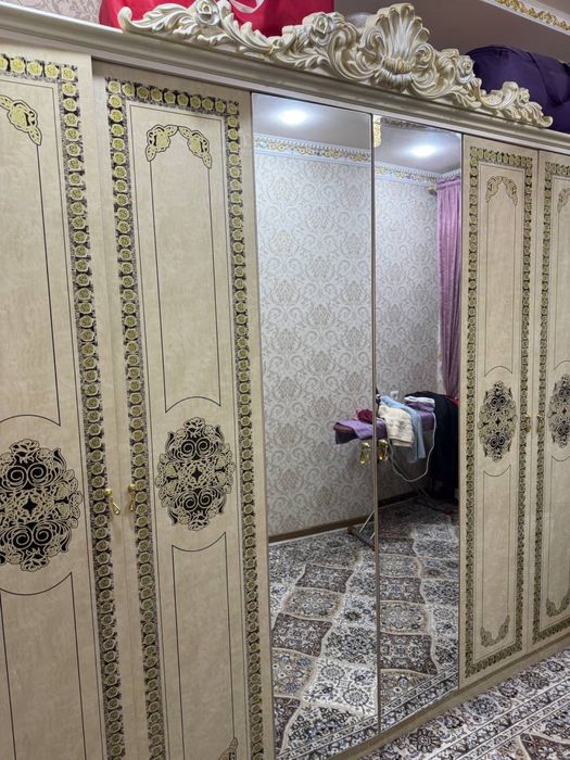 Спальный гарнитур