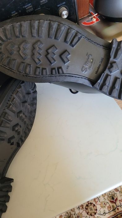 Pantofi din piele purtat o singura data