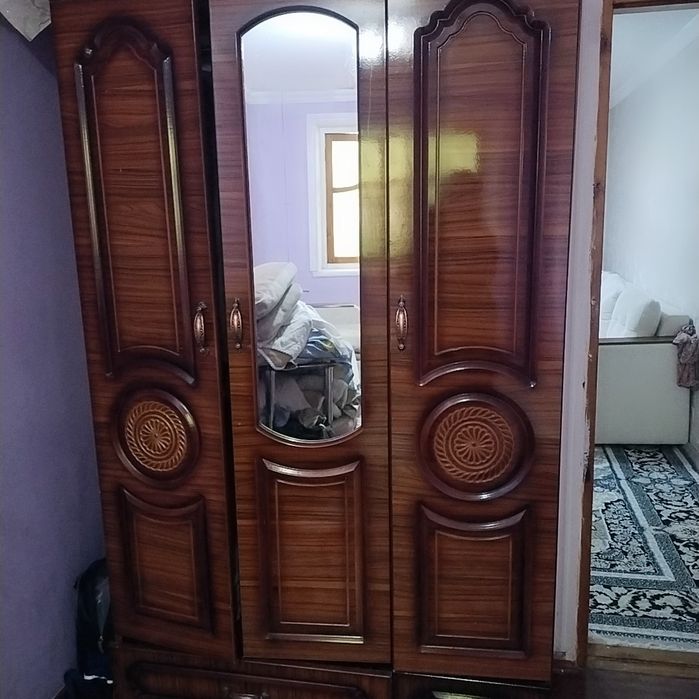 Шифонер яхши холатда ихчам кулай