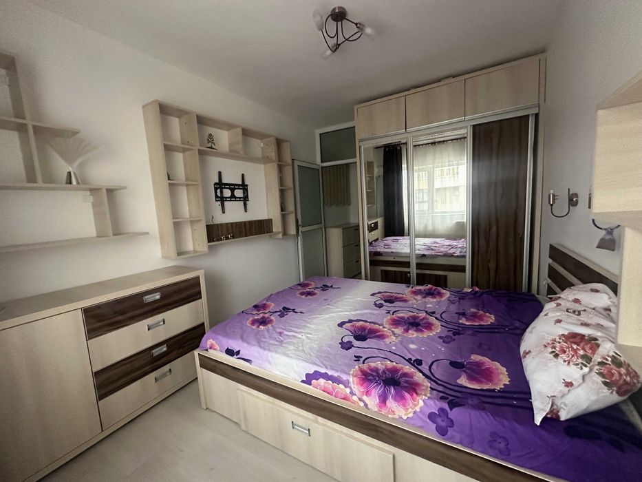 Inchiriere apartament decomandat, 3 camere, Catedrala Eroilor,micro 12