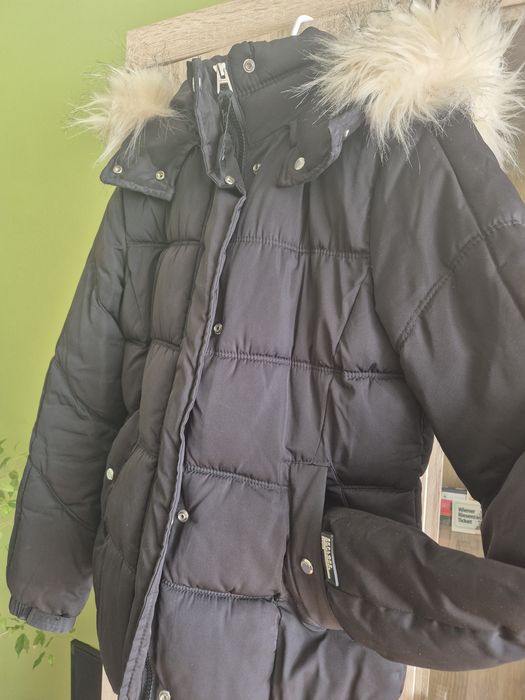 Дамско черно яке Bershka, M размер