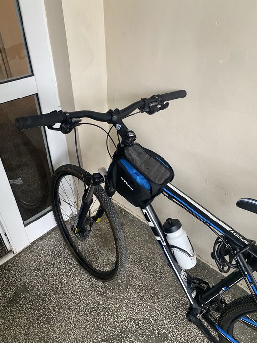 Vand bicicleta MTB ca nouă cadru L