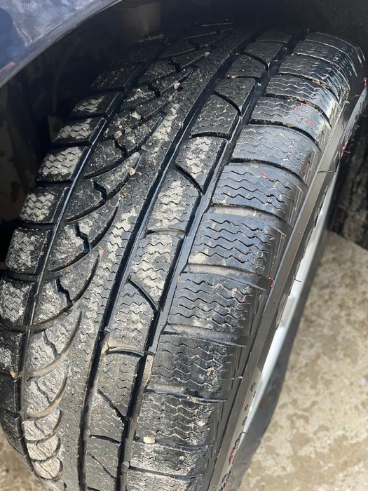 Vand 4 jante aliaj originale bmw cu cauciucuri de iarna