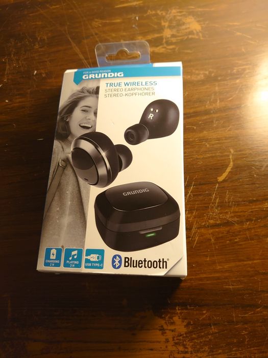 Bluetooth слушалки Grundig