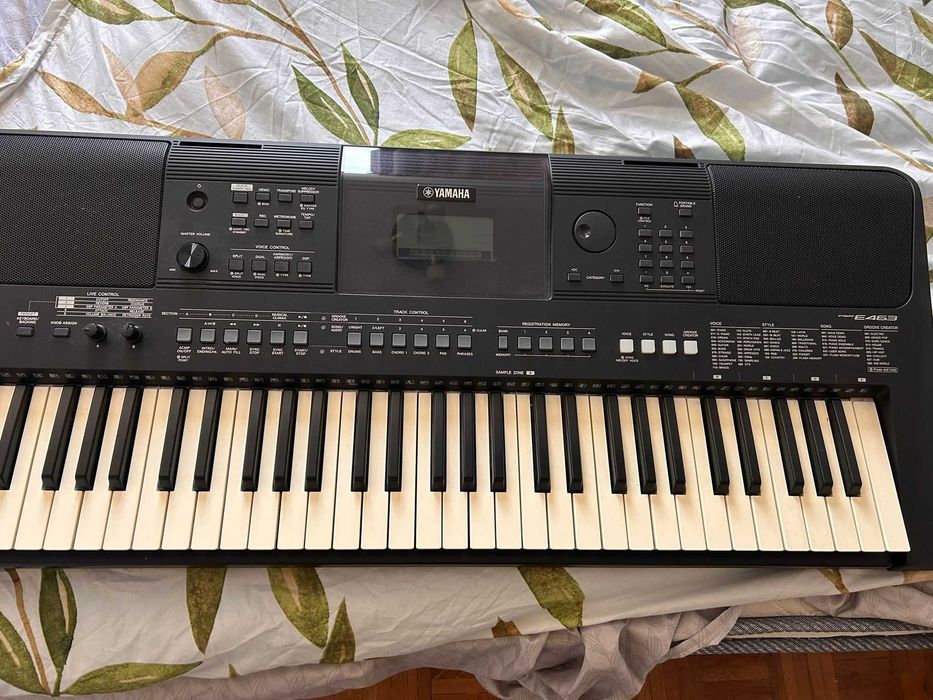 Clapa Yamaha psr-e463