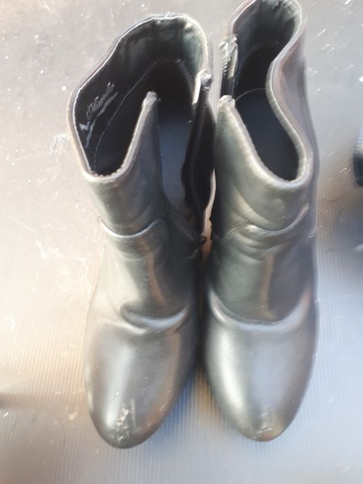 Продавам лот от дамски обувки ИЗГОДНО 10лв за брой