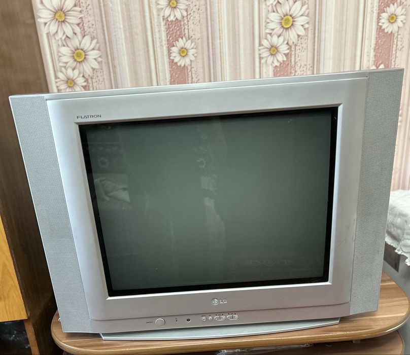 Продам телевизор