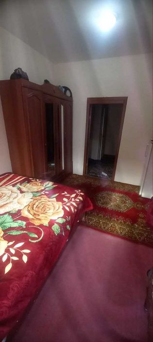 Uy sotiladi. 2 xonali