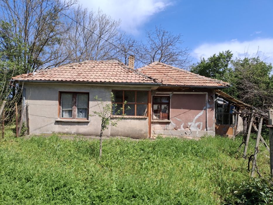 Продавам Къща в с.Стрелец