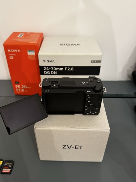 Sony ZV-E1 + accesorii